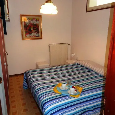 아파트 Sulzano Apartments