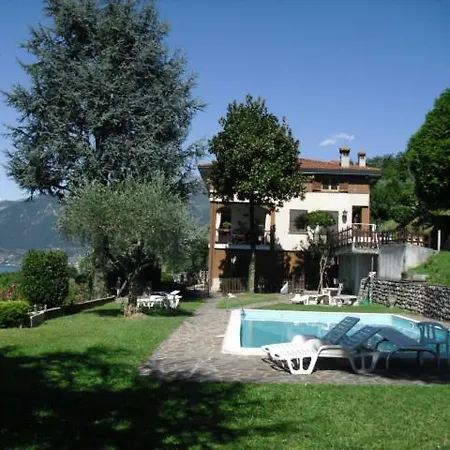 Sulzano Apartments 아파트
