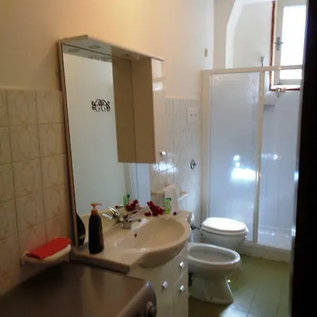 아파트 Sulzano Apartments